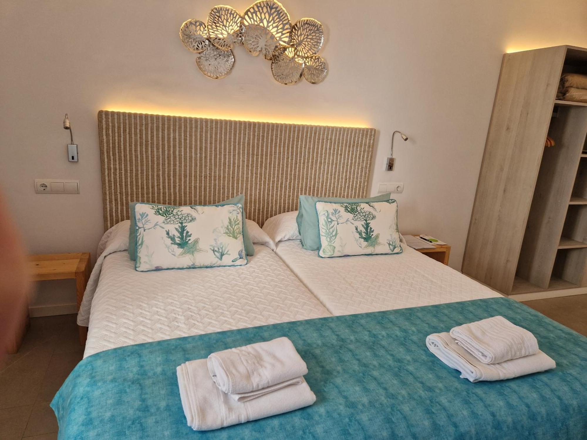 אס פוחולס Apartamentos Costamar II מראה חיצוני תמונה